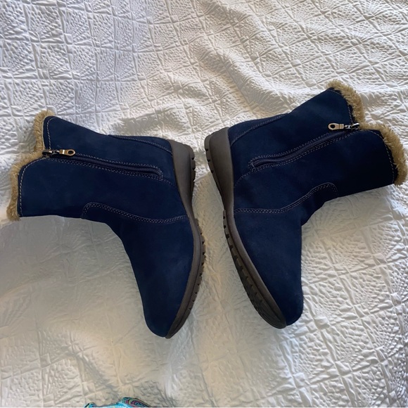 Sporto Waterproof Suede Ankle Booties Faux Fur ‘Karmen’ Navy Women’s Size 11W - Picture 13 of 17
